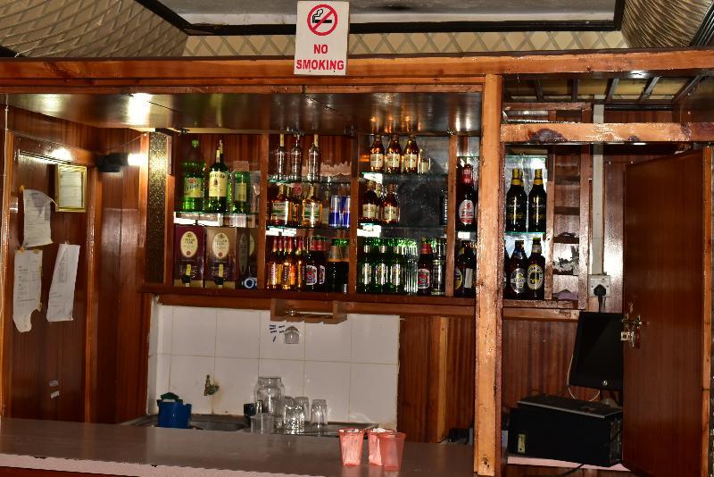 Ibis Hotel Ниери Екстериор снимка