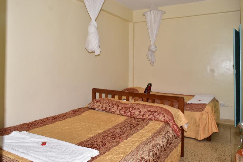 Ibis Hotel Ниери Екстериор снимка